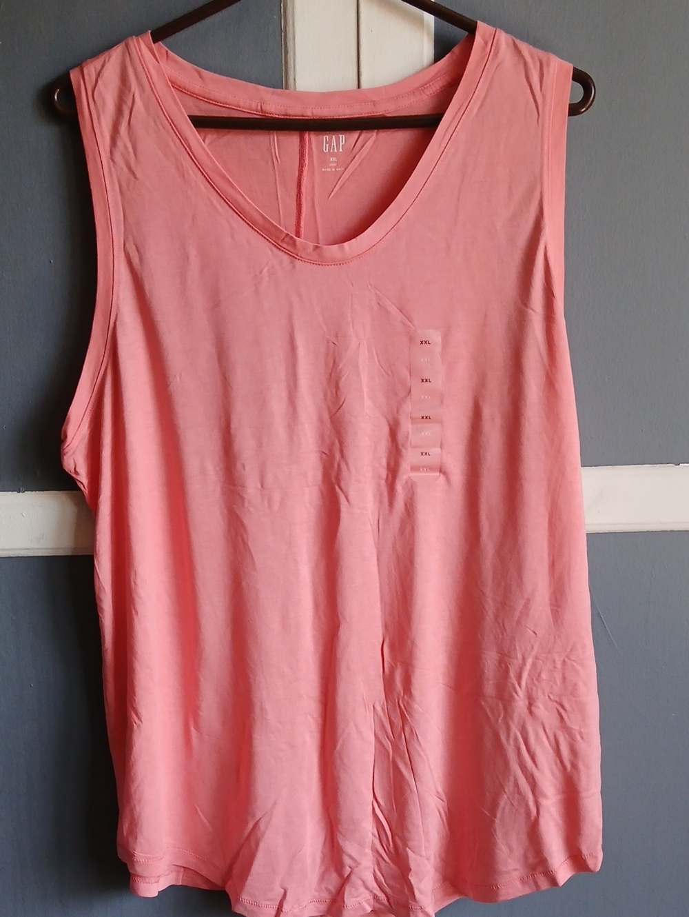 GAP Neon Coral  Scoop Neck Tank Top